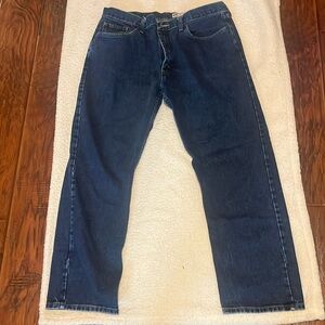 Wrangler jeans men’s regular fit 38 waist  30 length. Good condition